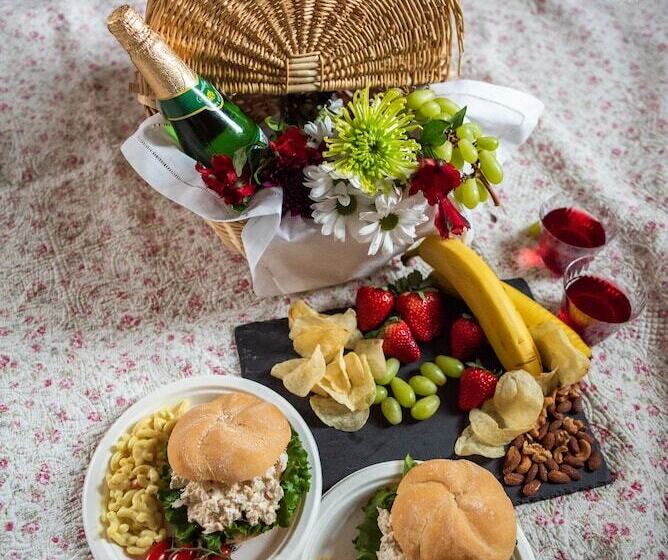 The Gage Mansion B&b