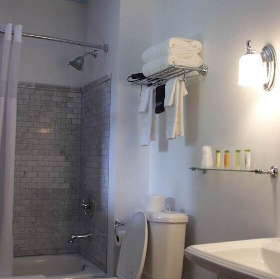 The Gage Mansion B&b