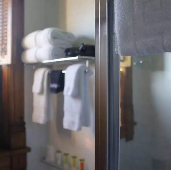 The Gage Mansion B&b