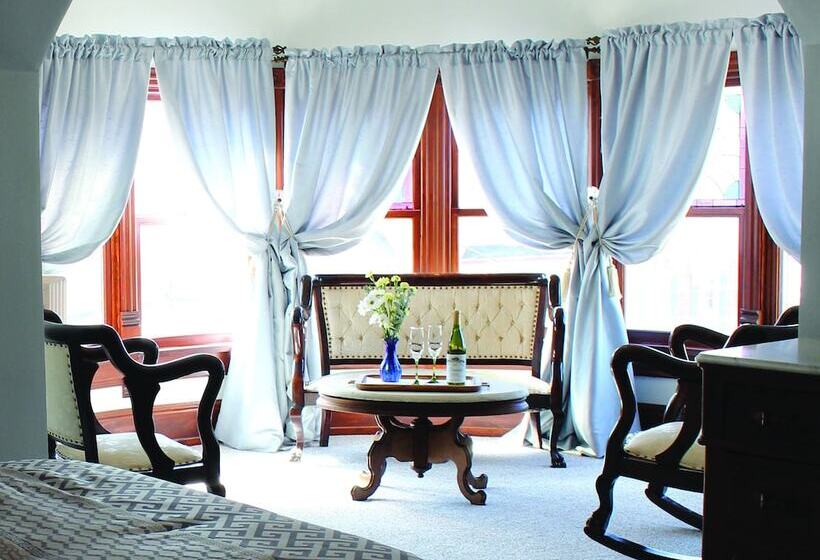 The Gage Mansion B&b