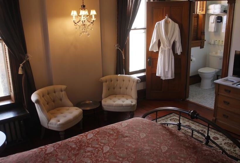 The Gage Mansion B&b