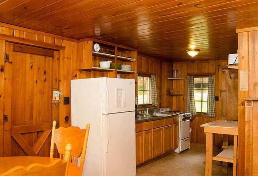 Woodland Beach Resort