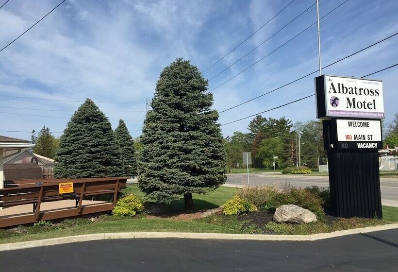 Albatross Motel
