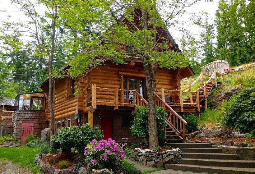 Handsome Dan's At Otter Point