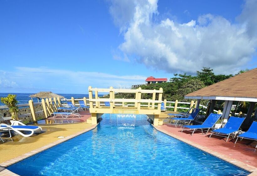 هتل Seagrape Plantation Resort