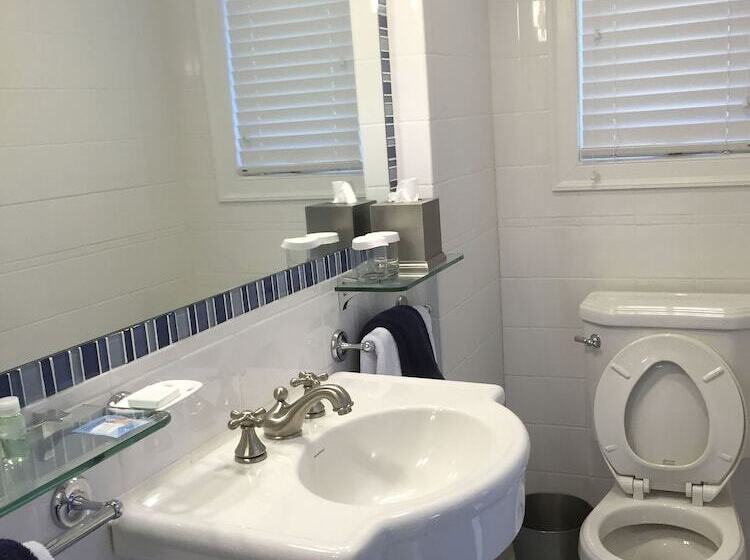 فندق على الطريق Atlantic Inn