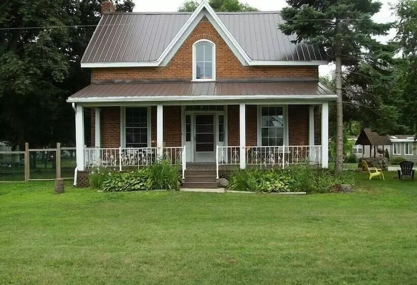 Sandbanks Beach Resort