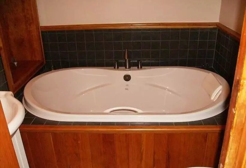 Sandbanks Beach Resort