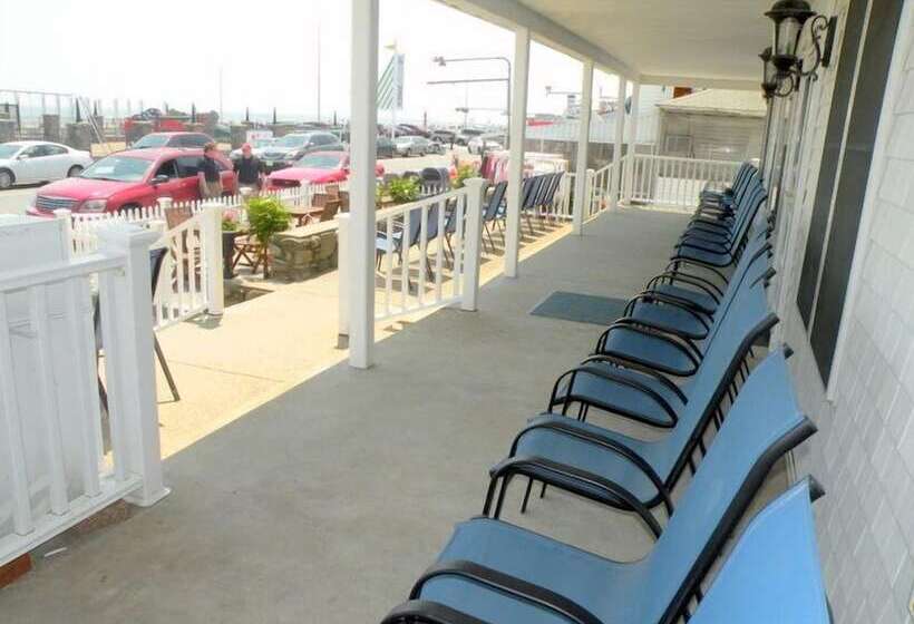 The Pelham Resort Motel