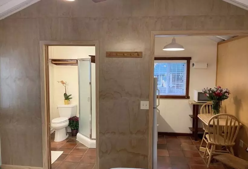 The Woods Hotel   Gay Lgbtq Cabins