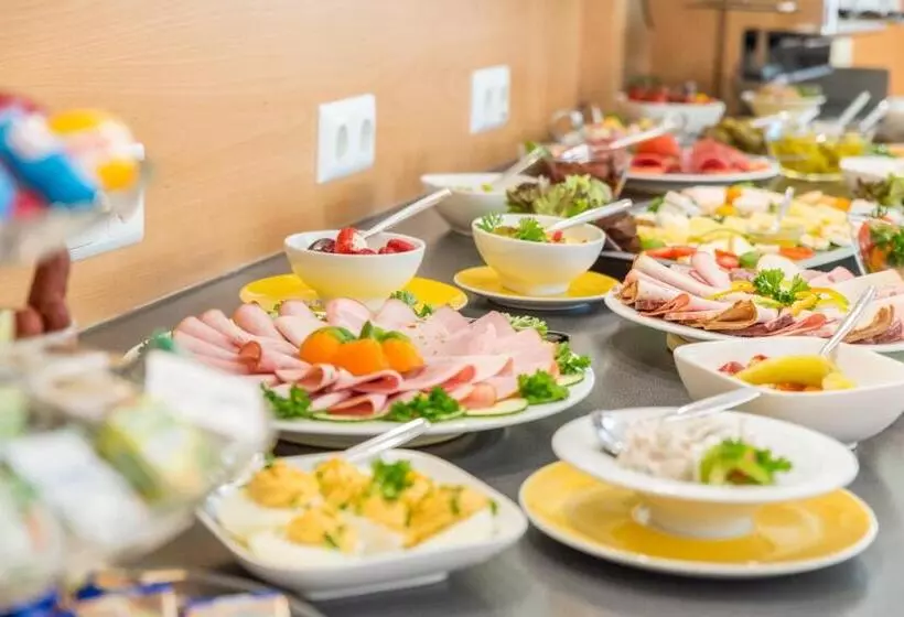 Отель Beim Schrey