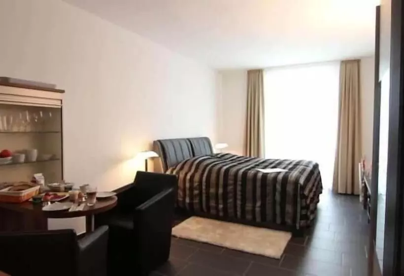 酒店 Campus Boardinghouse