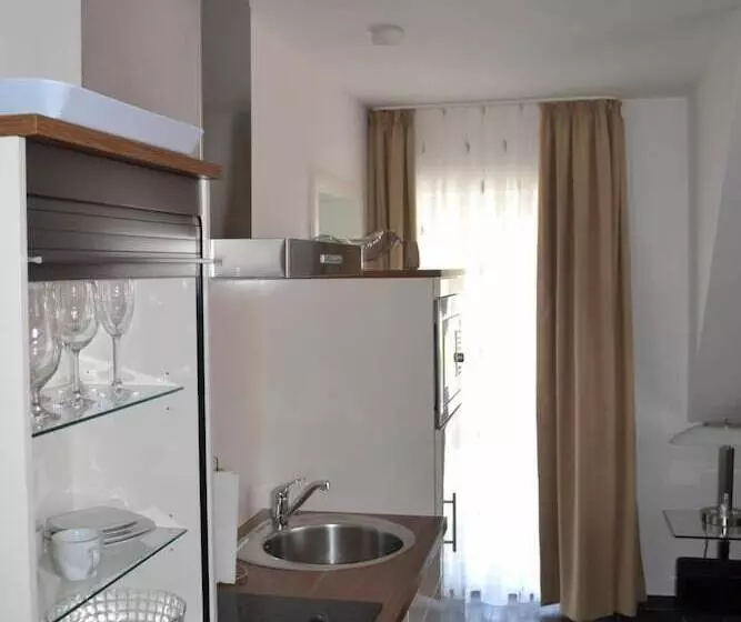 酒店 Campus Boardinghouse