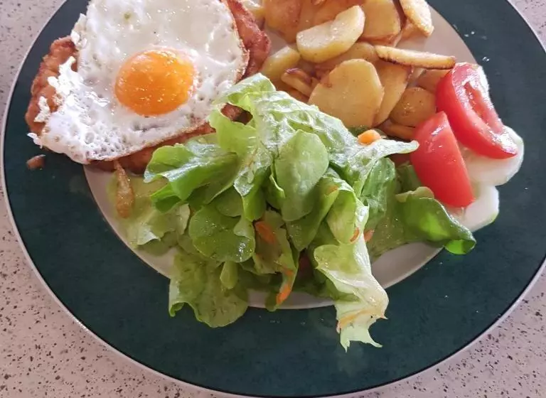 בית מלון כפרי Deutsches Haus