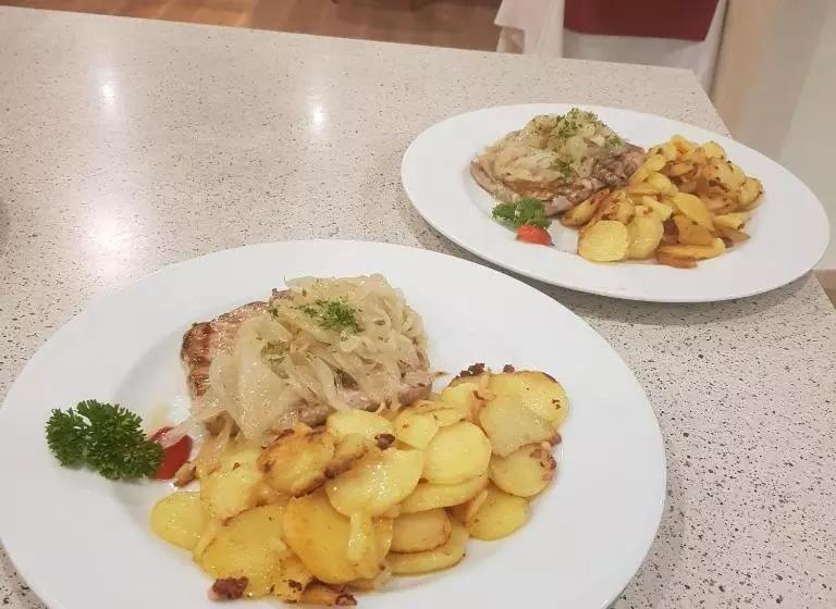 בית מלון כפרי Deutsches Haus