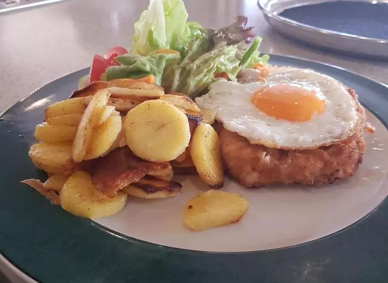 בית מלון כפרי Deutsches Haus