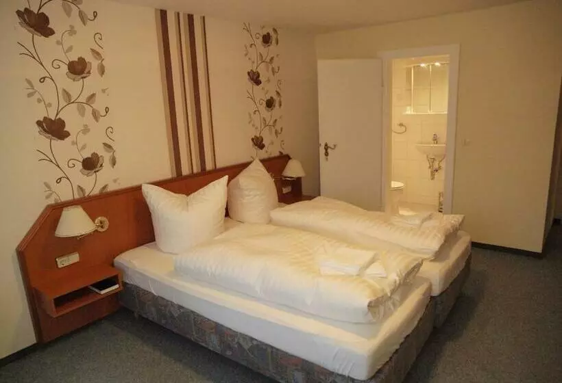 Отель Engel Altenau