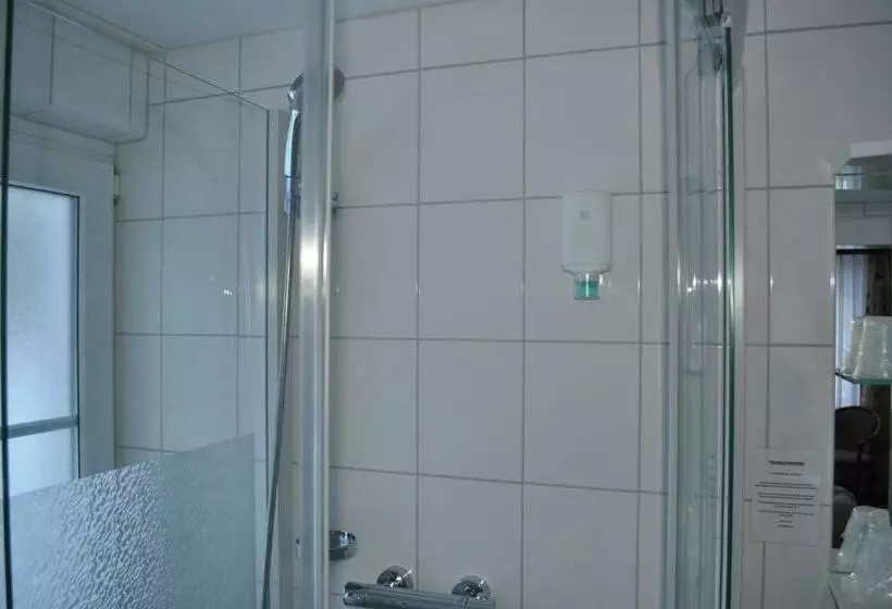 Отель Engel Altenau