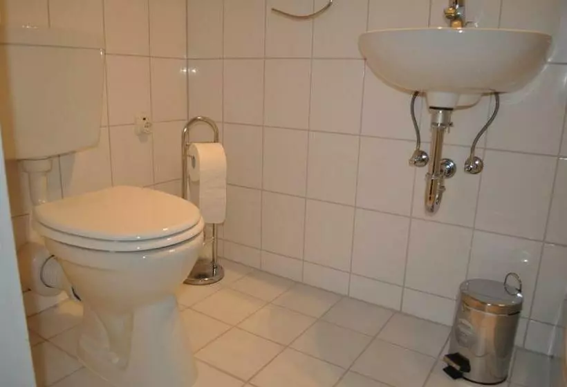 Отель Engel Altenau