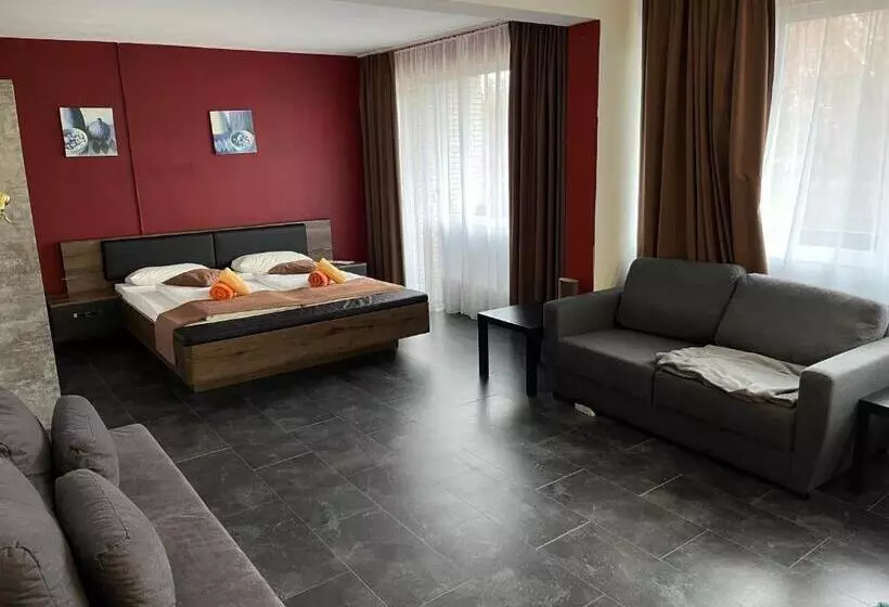 ホテル Sonnenstrand