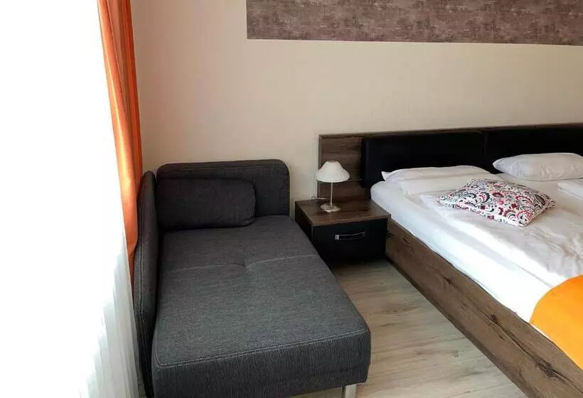 ホテル Sonnenstrand