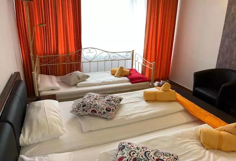 ホテル Sonnenstrand