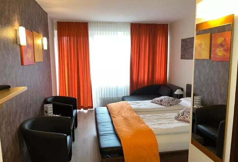 ホテル Sonnenstrand