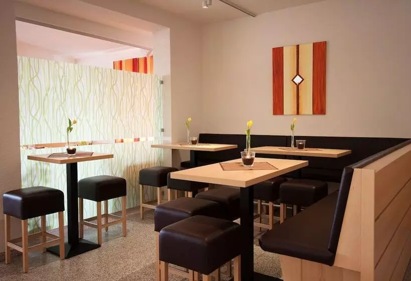 Отель Taunustagungs