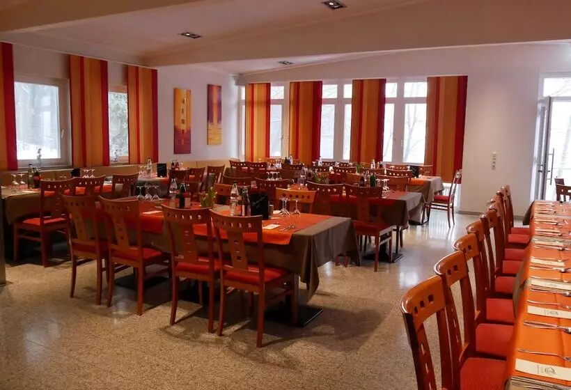 Отель Taunustagungs