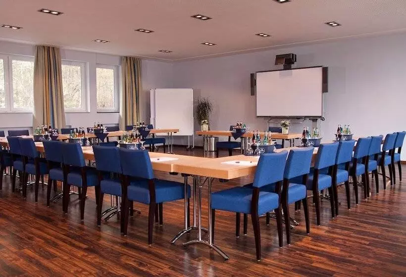 Отель Taunustagungs