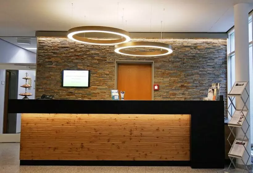 Отель Taunustagungs