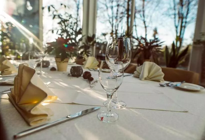 Lindenhof Hotel Tepe