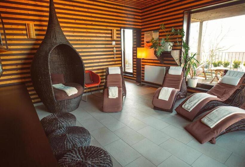 Lindenhof Hotel Tepe