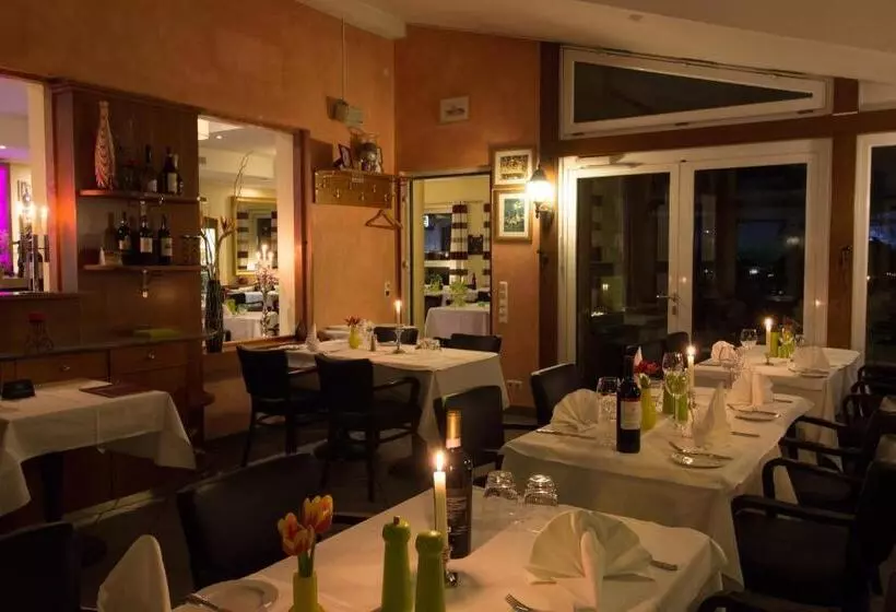 Мотель Parqéo Im A66