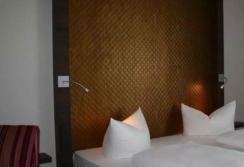 Мотель Parqéo Im A66