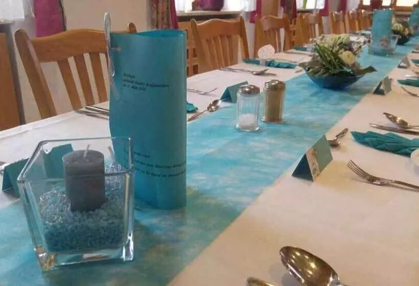 펜션 Gasthof Linden & Wildkräuter