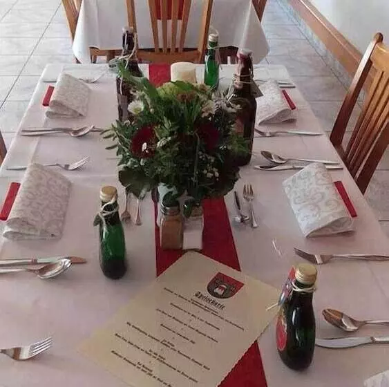 펜션 Gasthof Linden & Wildkräuter