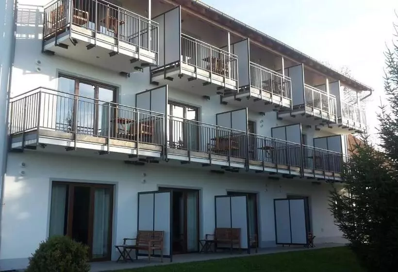 פנסיון Gasthof Sempt