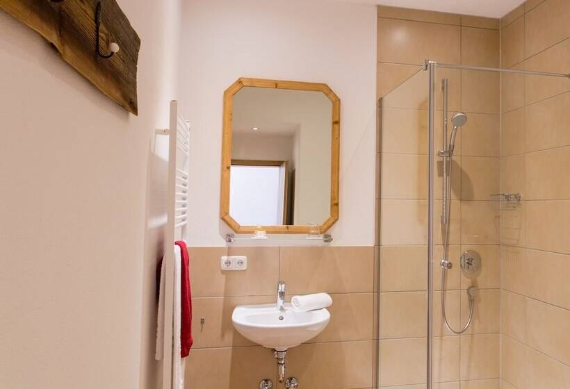 Pansiyon Gasthof Zum Hirsch