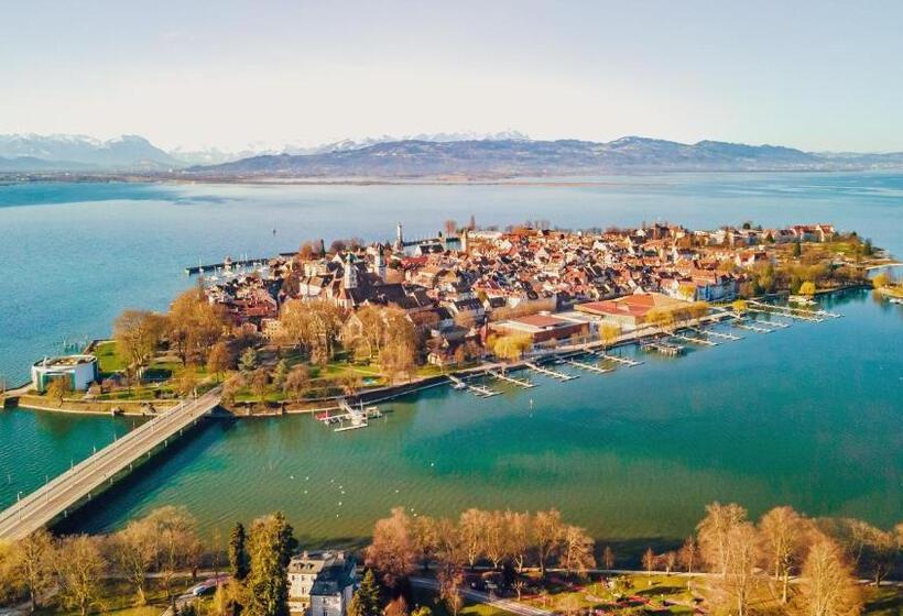 Yachthotel Helvetia Spa  Und Wellnessdomizil