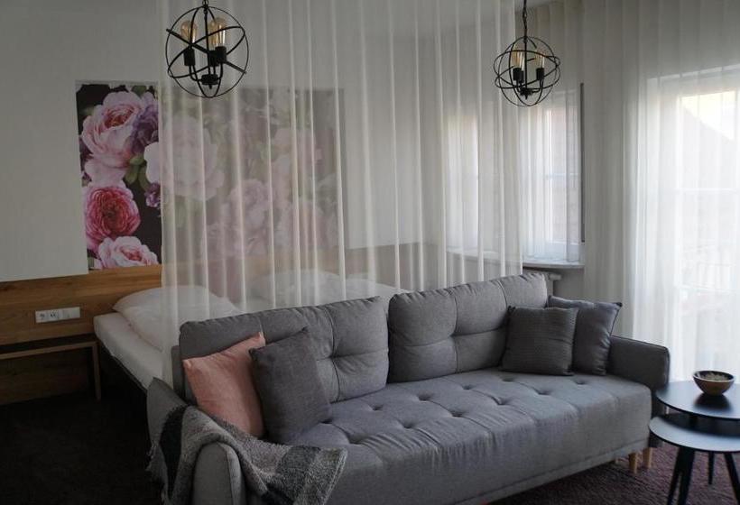 Hotel Adler Botenheim