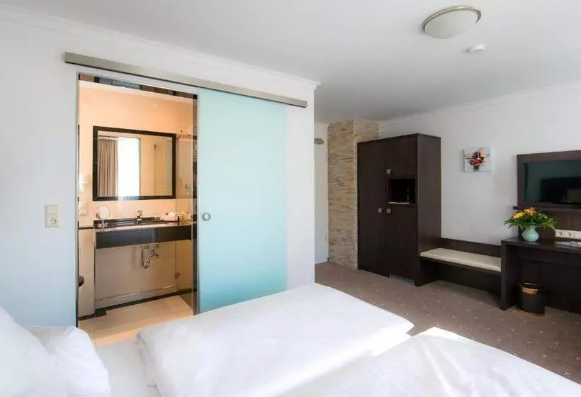 ホテル Landgasthof Birkenfelder Hof