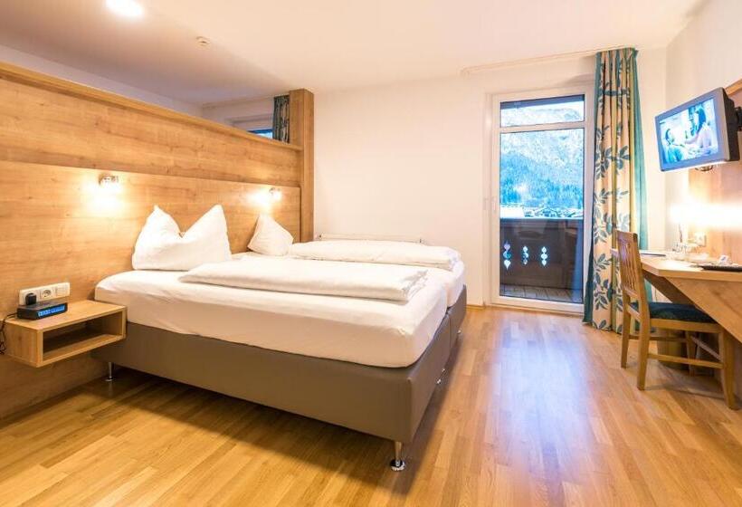 فندق Garni Almenrausch Und Edelweiss