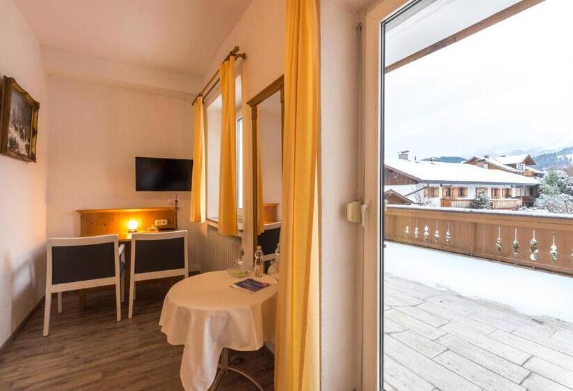 فندق Garni Almenrausch Und Edelweiss