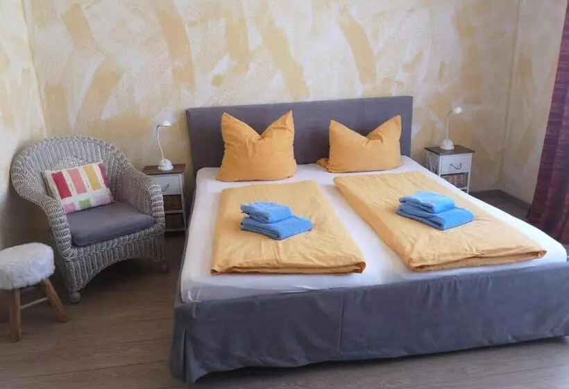 בית מלון כפרי Haus Strandburg