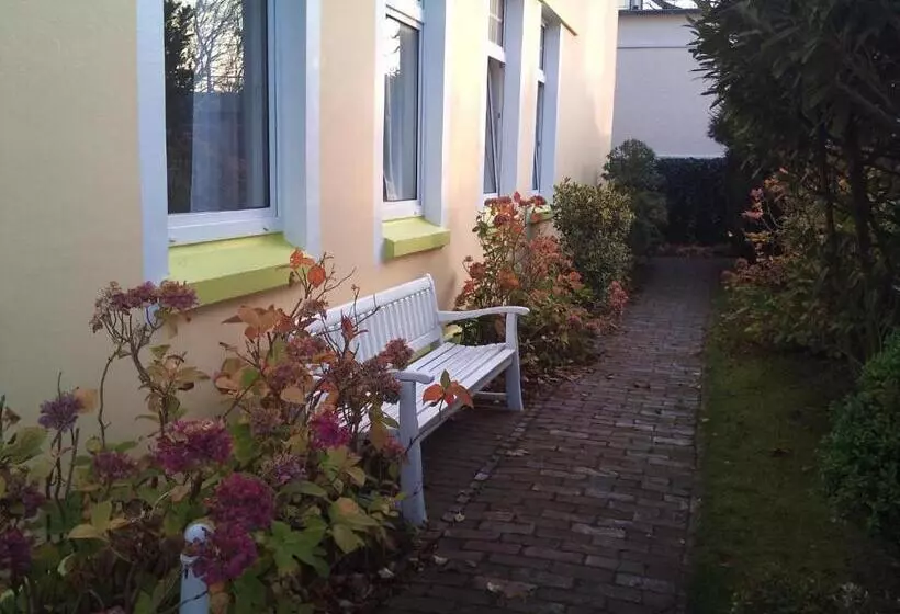 בית מלון כפרי Haus Strandburg