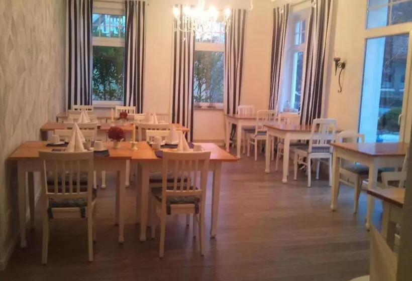 בית מלון כפרי Haus Strandburg