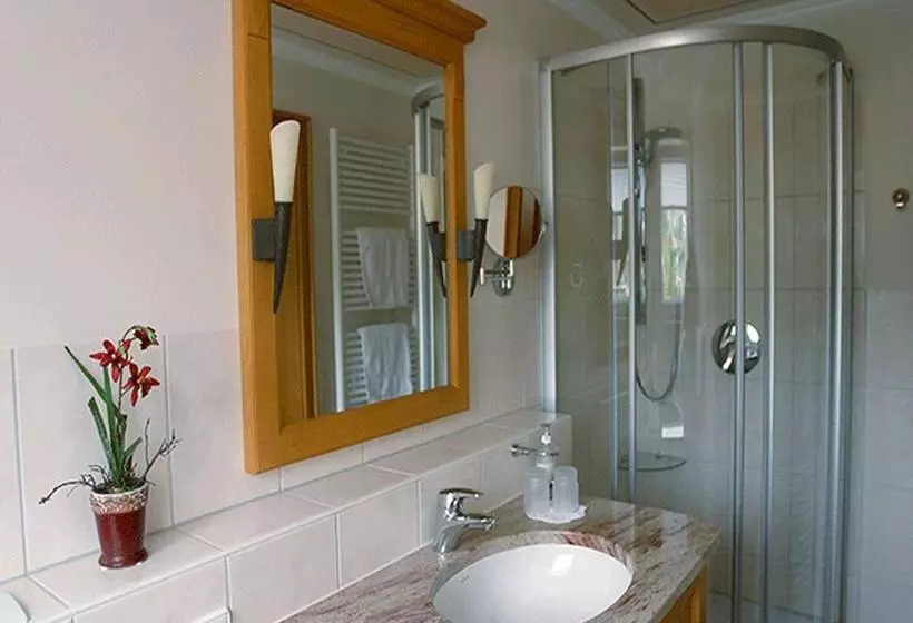 호텔 Restaurant Bergfriedel