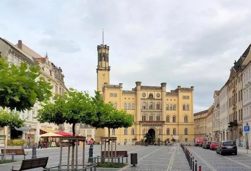 Hotelli Schwarzer Bar