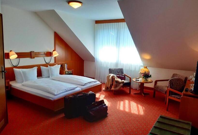 پانسیون Gasthaus Auerhahn